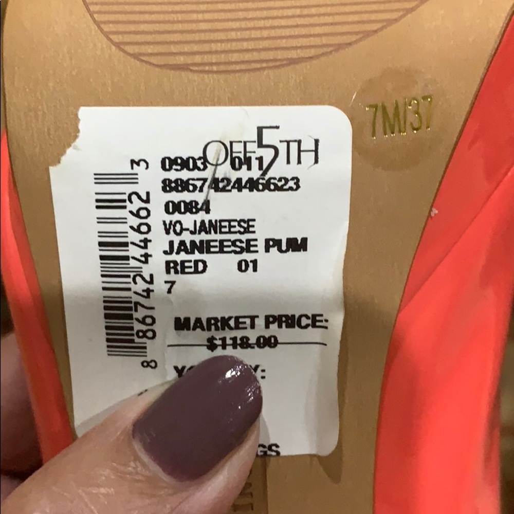 Vince Camuto pumps - Picture 4 of 7
